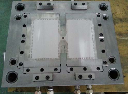 手機、電視導(dǎo)光板模具用鋼STAVAX、FS633成功案例 手機、電視導(dǎo)光板模具用鋼STAVAX、FS633成功案例